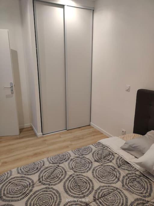 Logement Complet A Villeurbanne Luaran gambar