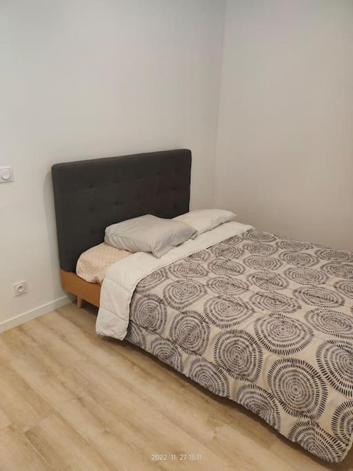 Logement Complet A Villeurbanne Luaran gambar